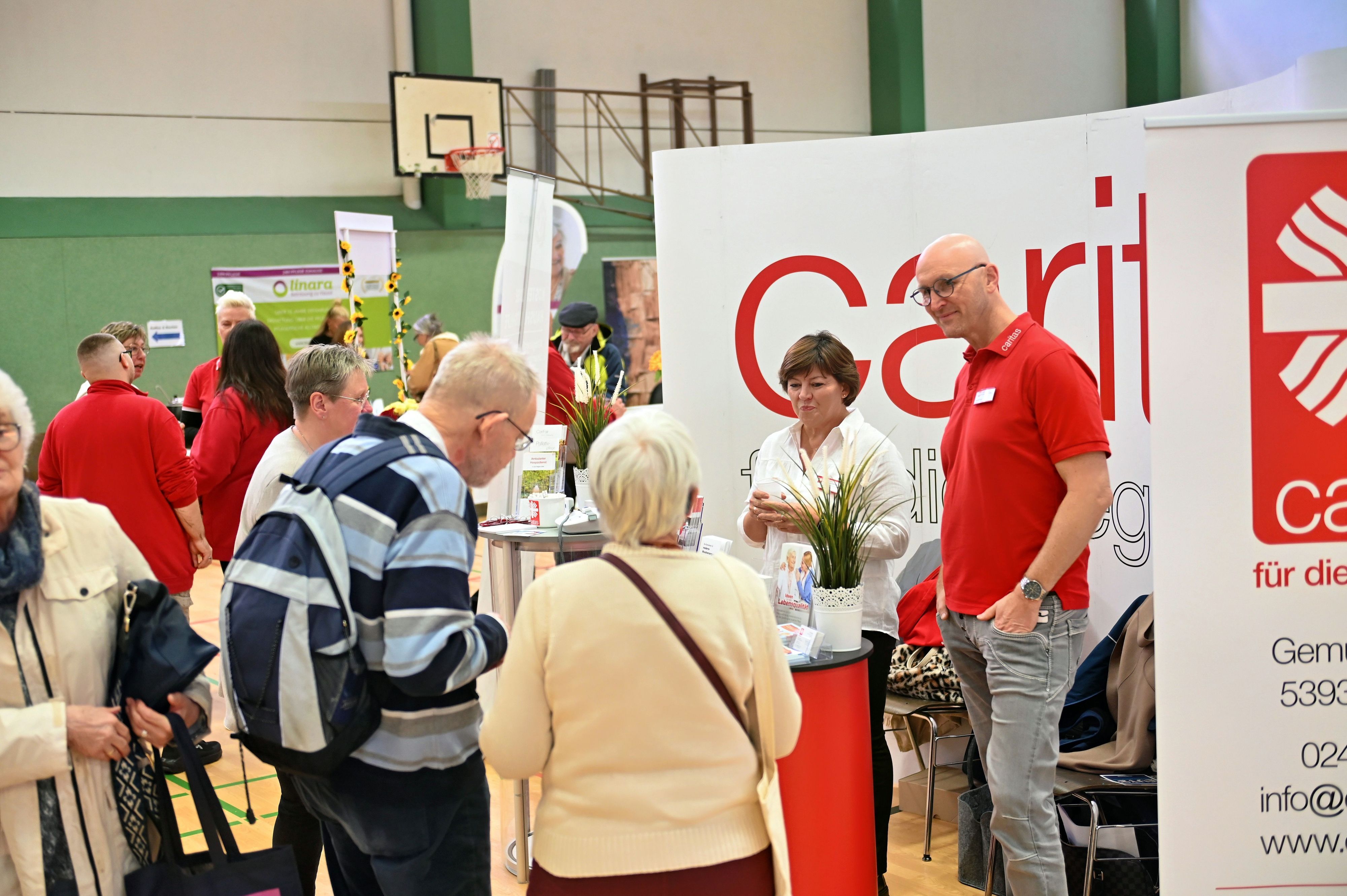 17.10.2026 Über 30 Aussteller halfen den Besuchern der ersten Mechernicher Seniorenmesse mit hilfreichen Tipps für den Alltag.