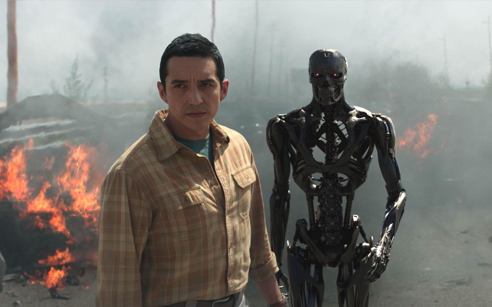 Der neue Terminator (Gabriel Luna) ist hinter Dani her - und kann sich zweiteilen.  (Bild: 2019 Skydance Productions, LLC, Paramount Pictures Corporation and Twentieth Century Fox Film Corporation. All rights reserved. / Industrial Light & Magic)