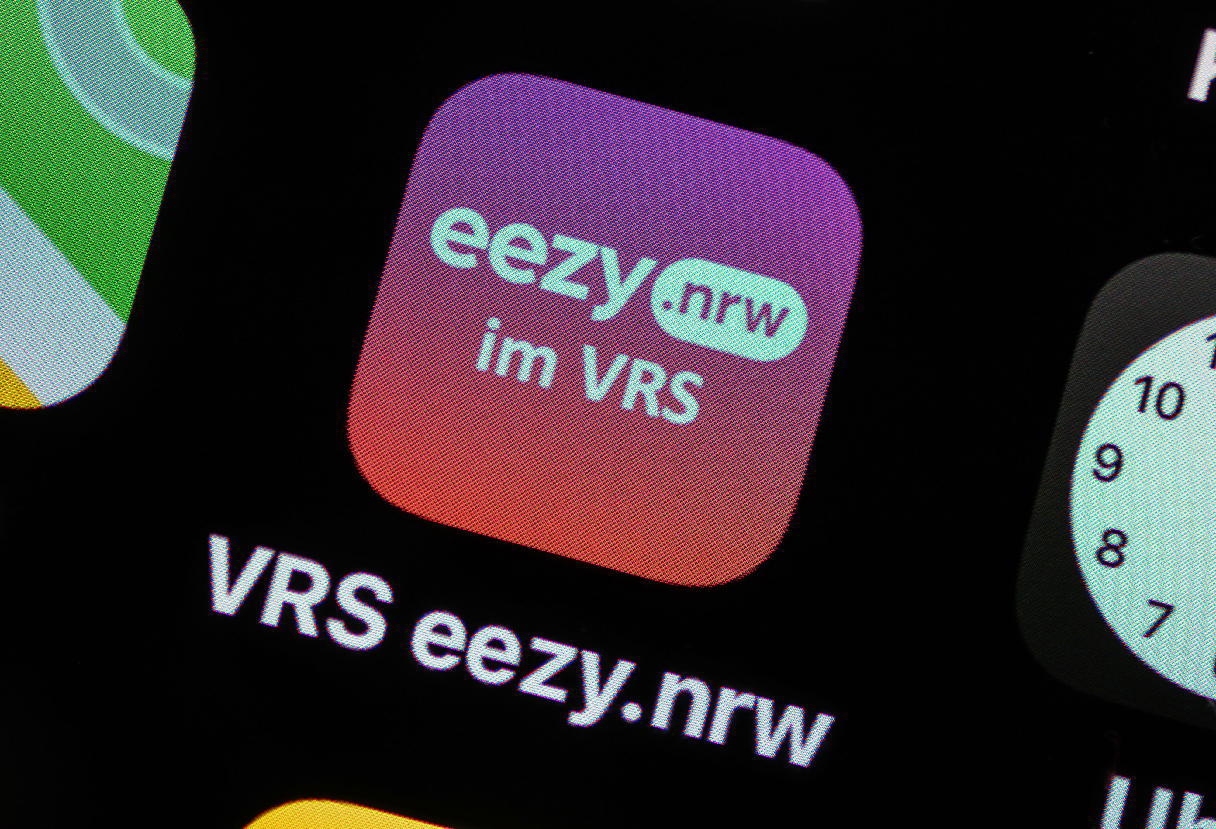 Vorbild für ein bundesweites Ticket für Gelegenheitsfahrer, das sich am Deutschlandticket orientiert: das eezy.NRW-Ticket.