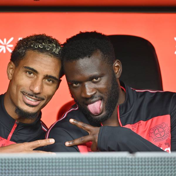 l-r Loic Bade Loic BadeBayer Leverkusen, Victor Boniface Bayer Leverkusen Gestik, auf der Ersatzbank. Fussball 1. Bundesliga, 6.Spieltag, Bayer 04 Leverkusen - SC Freiburg, am 18.10.2026 in Leverkusen/ Deutschland. DFL regulations prohibit any use of photographs as image sequences and/or quasi-video *** l r Loic Bade, Loic Bade, Bayer Leverkusen Victor Boniface, Bayer Leverkusen gesturing on the bench soccer 1. Bundesliga, Matchday 6, Bayer 04 Leverkusen vs. SC Freiburg, on October 18, 2026, in Leverkusen, Germany. DFL regulations prohibit any use of photographs as image sequences and/or quasi-video.