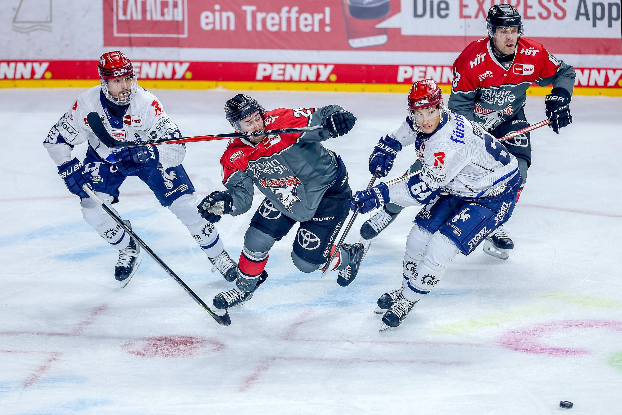 Die Haie wollen die letzte Niederlage gegen Schwenningen am Freitag gegen Straubing vergessen machen.