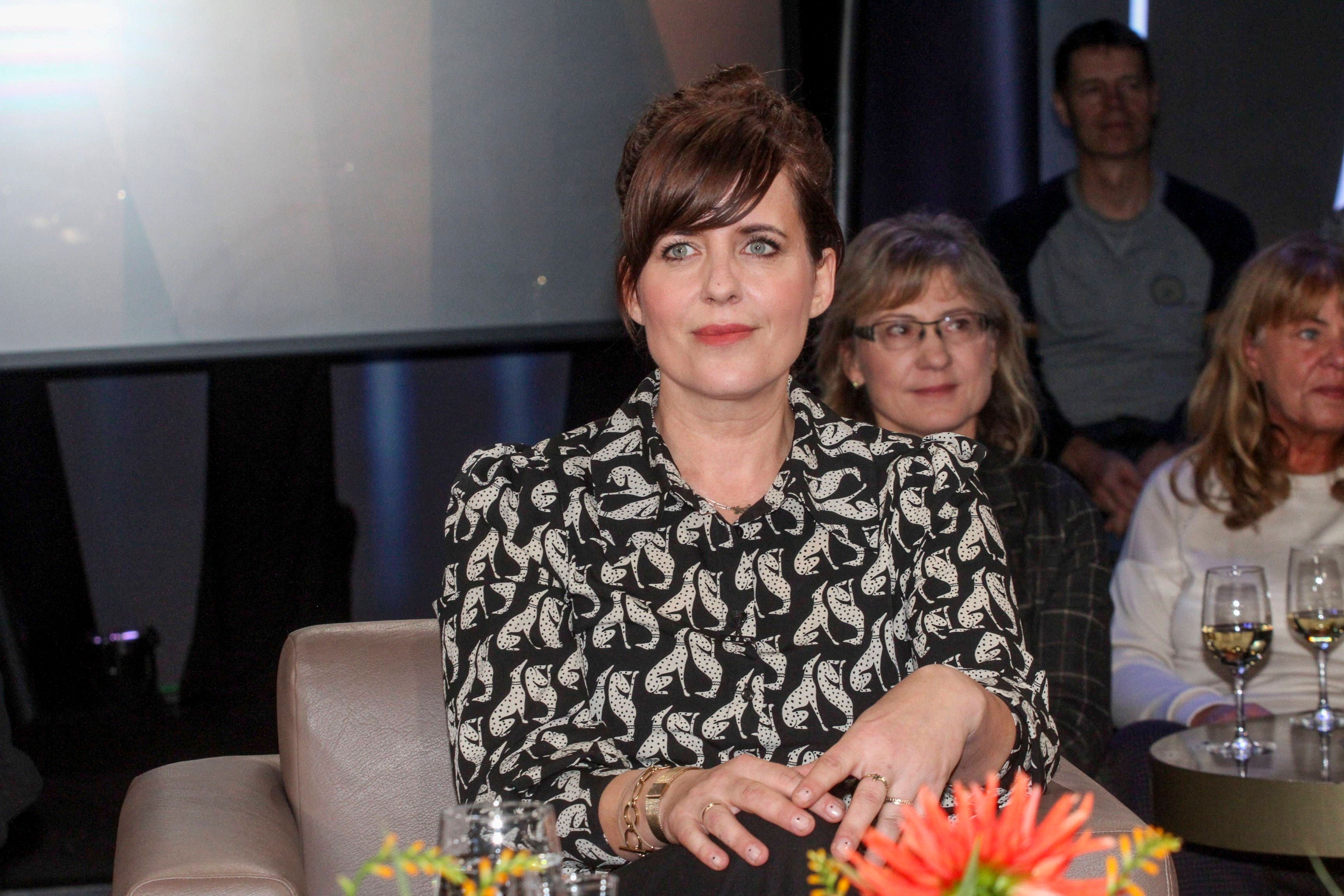 Sarah Kuttner deutsche Fernsehmoderatorin zu Gast in der NDR-Talkshow.