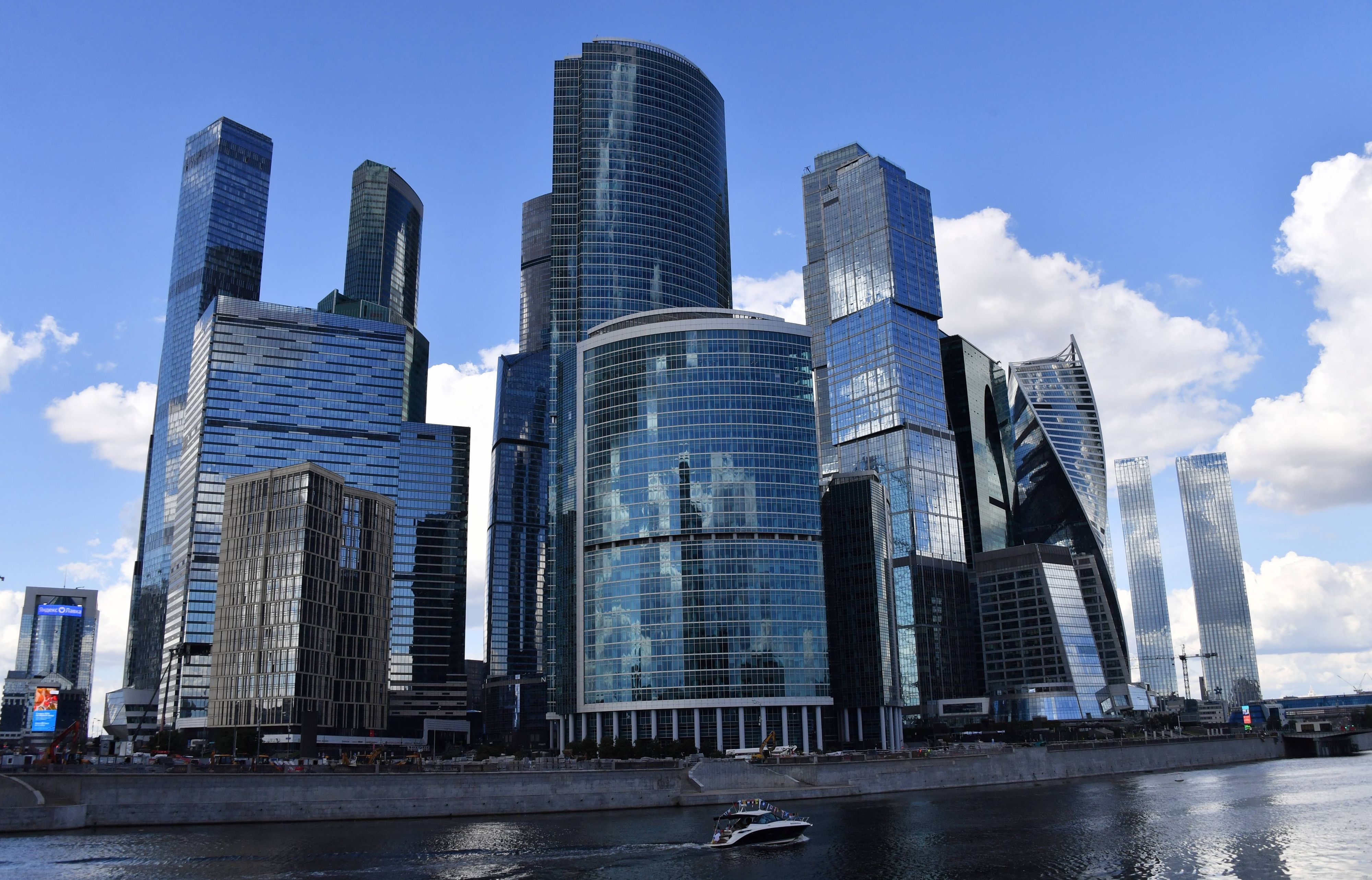Die “Moscow City”, ein internationales Geschäftszentrum in Moskau, beherbergt auch das IQ-Quarter-Hochhaus.
