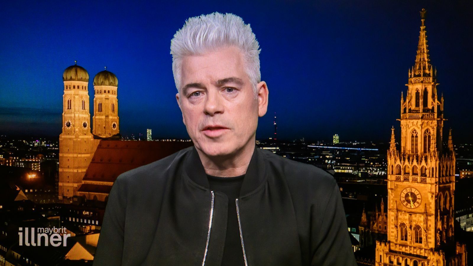 Der Comedian Michael Mittermeier versuchte sich als Politologe und Stimme der Vernunft. (Bild: ZDF/Svea Pietschmann )