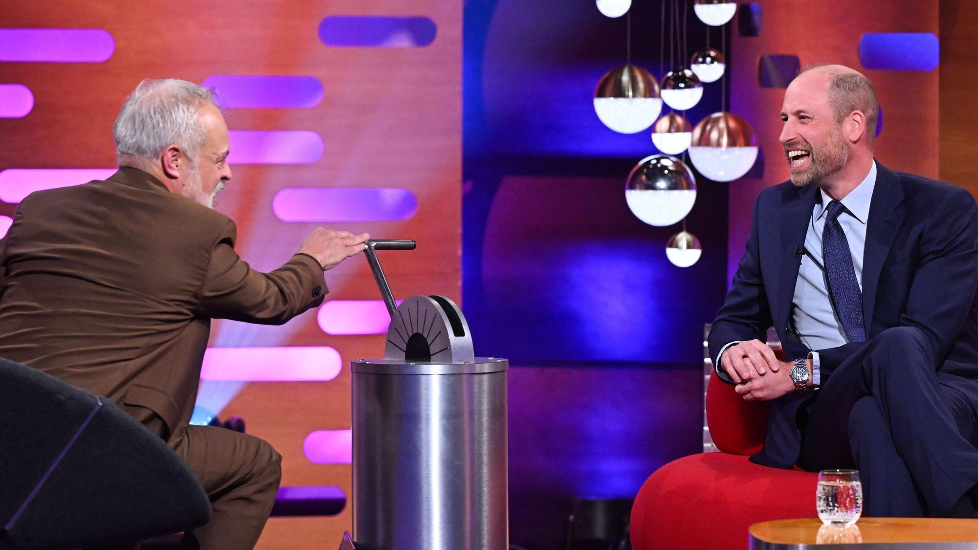 Der britische Thronfolger zu Gast in einer Talkshow.