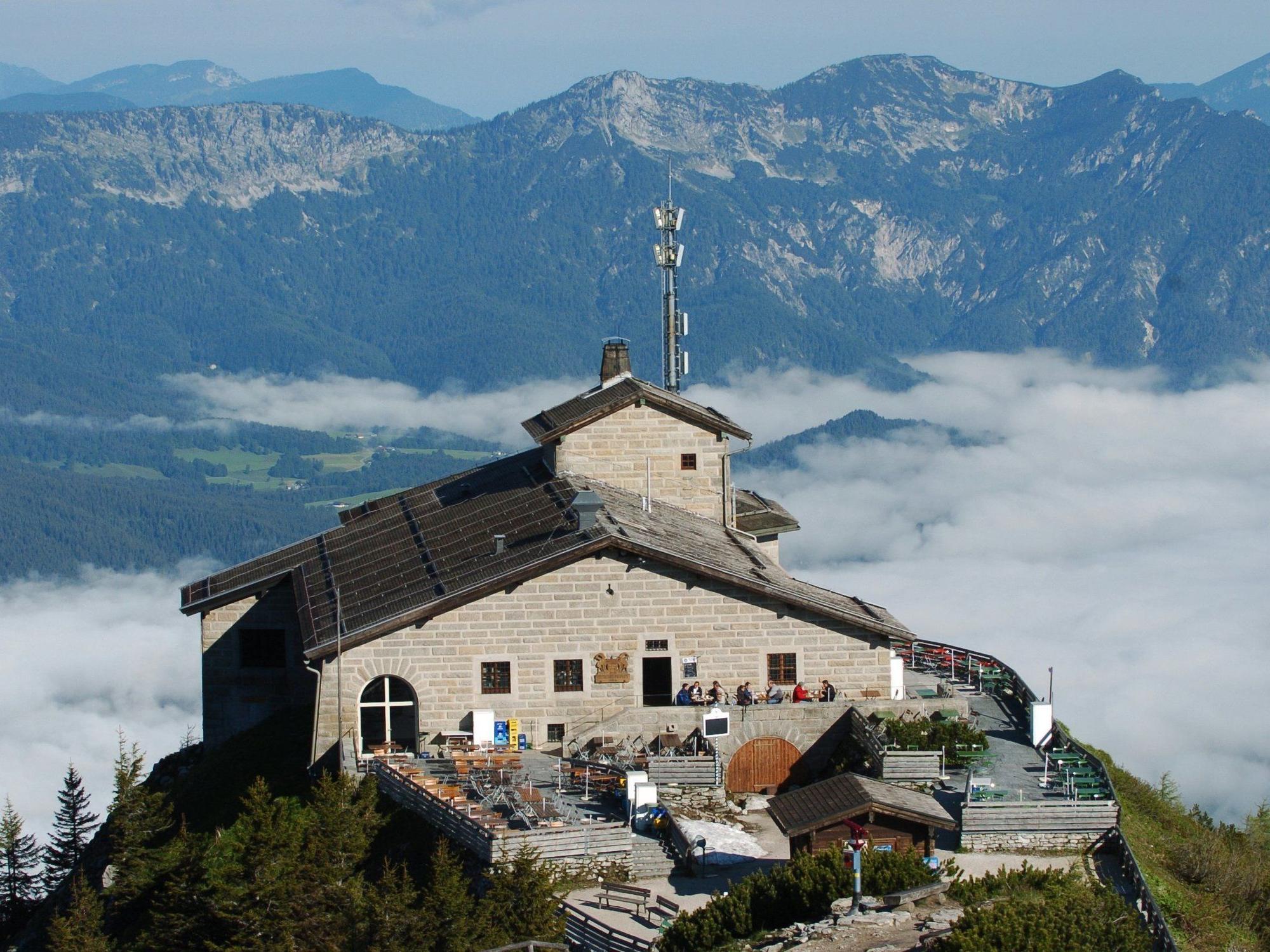Das Kehlsteinhaus, aufgenommen am 21.06.2004 auf dem 1835 Meter hohen Kehlstein oberhalb von Berchtesgaden.