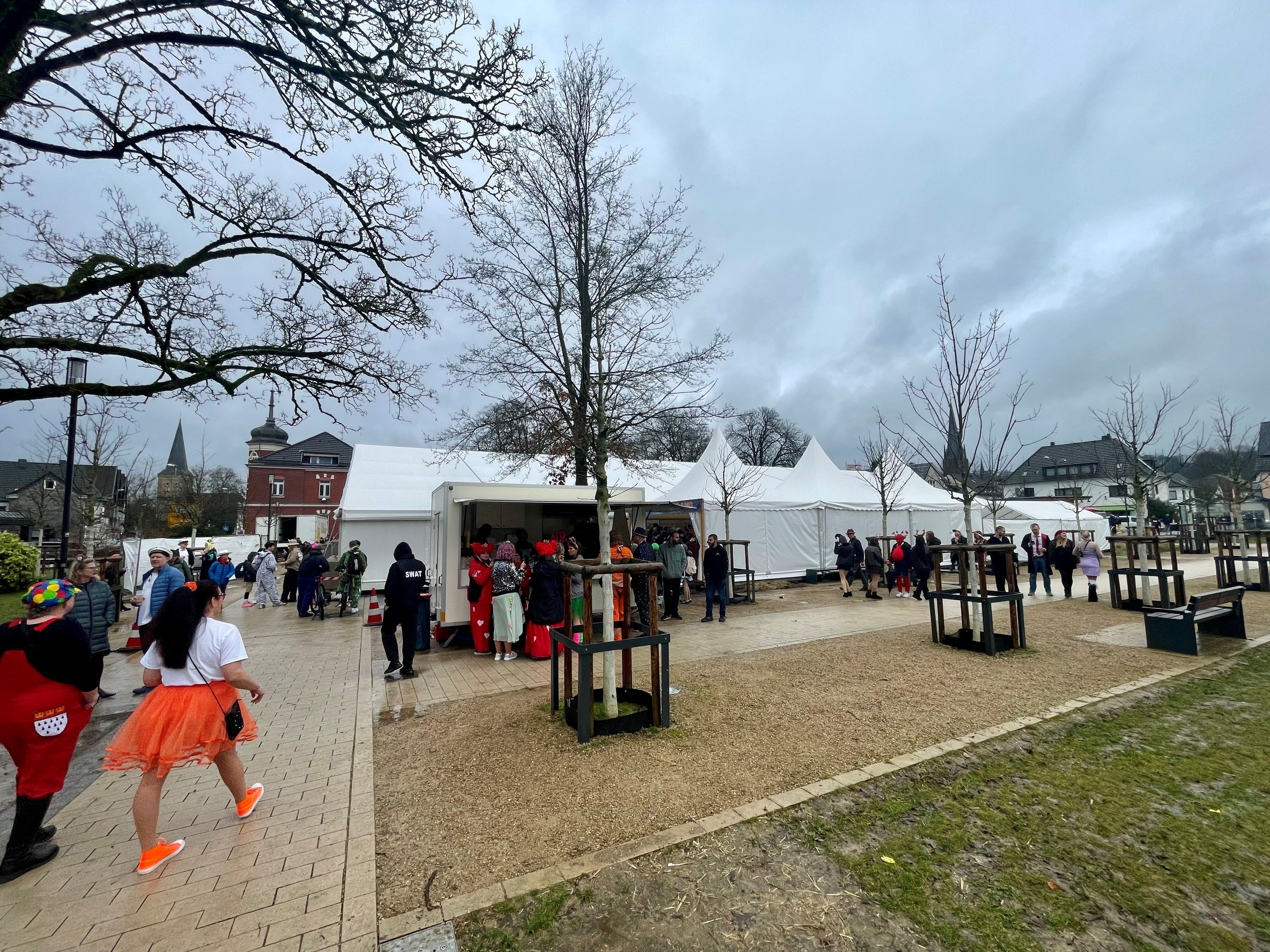 2026 stand das Karnevalszelt noch im Stadtpark.