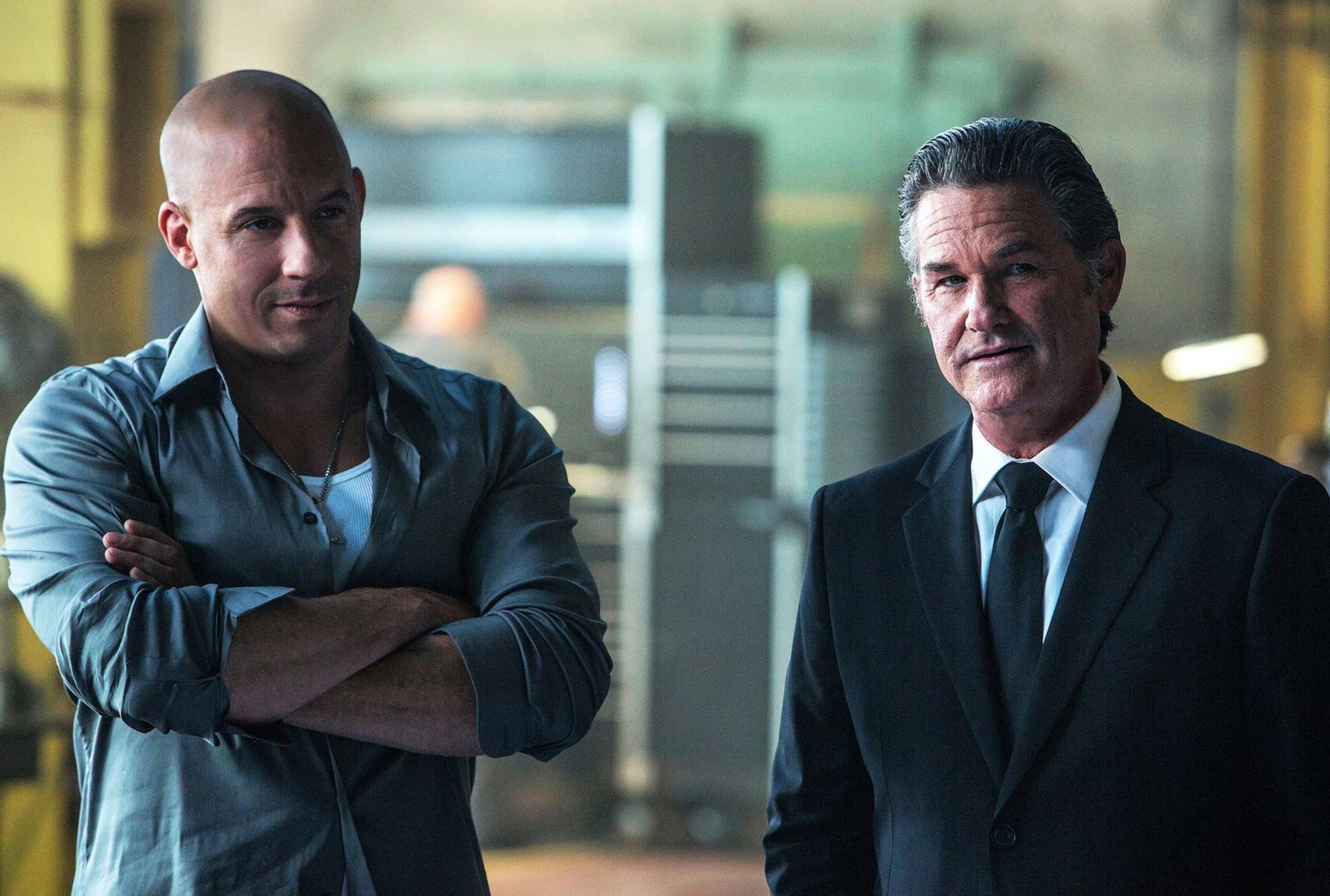 Kurt Russell (rechts, neben Vin Diesel) feierte in „Fast & Furious 7“ nach längerer Abstinenz seine Rückkehr auf die große Leinwand. (Bild: RTL / Universal Pictures)