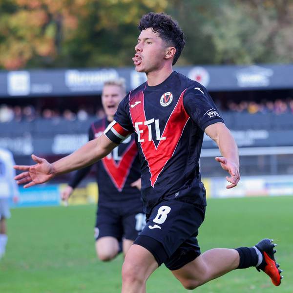 24.10.2026, xsefx, Fußball, FC Viktoria Köln-SC Verl, 3.Liga, 11. Spieltag, Sportpark Höhenberg, Saison 2026 2027: Torjubel nach dem Tor zum 2:1 durch Torschütze Taylan Duman FC Viktoria Koeln 08 DFB regulations prohibit any use of photographs as image sequences and or quasi-video. Nordrhein-Westfalen Deutschland *** October 24, 2026, xsefx, Soccer, FC Viktoria Köln vs. SC Verl, 3. Liga, Matchday 11, Sportpark Höhenberg, 20262027 Season: Celebrations after the 21 goal scored by Taylan Duman. FC Viktoria Köln 08. DFB regulations prohibit any use of photographs as image sequences and/or quasi-video. North Rhine-Westphalia, Germany