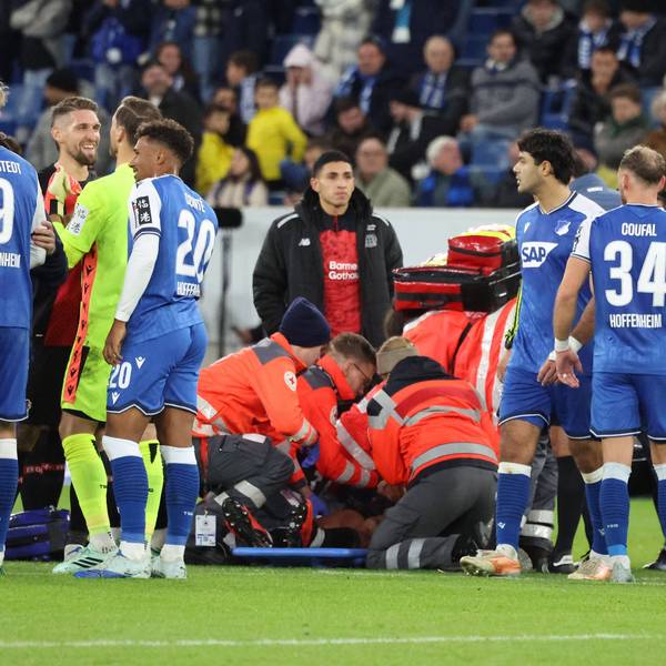 25.10.2026, xrekx, Fussball 1.Bundesliga, TSG 1899 Hoffenheim - Bayer 04 Leverkusen v.l. LoÃc Badà Bayer 04 Leverkusen verletzt, Verletzung, Schmerz, Schmerzen, injured, injury, pain, pains Trage DFL/DFB REGULATIONS PROHIBIT ANY USE OF PHOTOGRAPHS as IMAGE SEQUENCES and/or QUASI-VIDEO Sinsheim *** October 25, 2026, xrekx, Soccer, Bundesliga 1, TSG 1899 Hoffenheim vs. Bayer 04 Leverkusen, Loïc Badé Bayer 04 Leverkusen injured, injury, pain, pains, injured, injury, pain, pains. DFL and DFB regulations prohibit any use of photographs as image sequences and/or quasi-video. Sinsheim