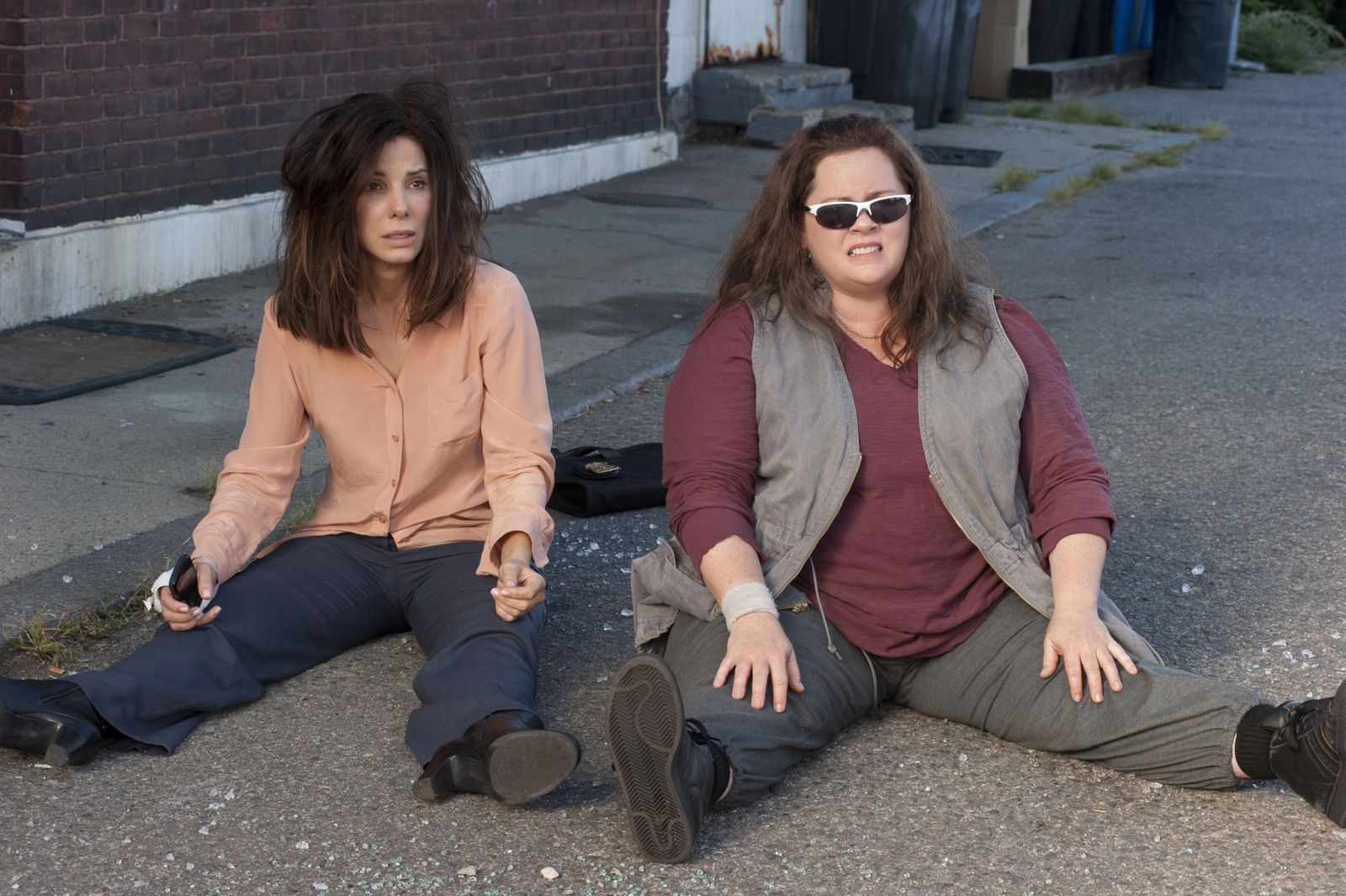 Kater: Mullins (Melissa McCarthy) und Ashburn (Sandra Bullock) sind am Morgen nach dem großen Absturz noch nicht ganz leistungsfähig. (Bild: ProSieben / Twentieth Century Fox Film Corp. / Gemma Lamana)
