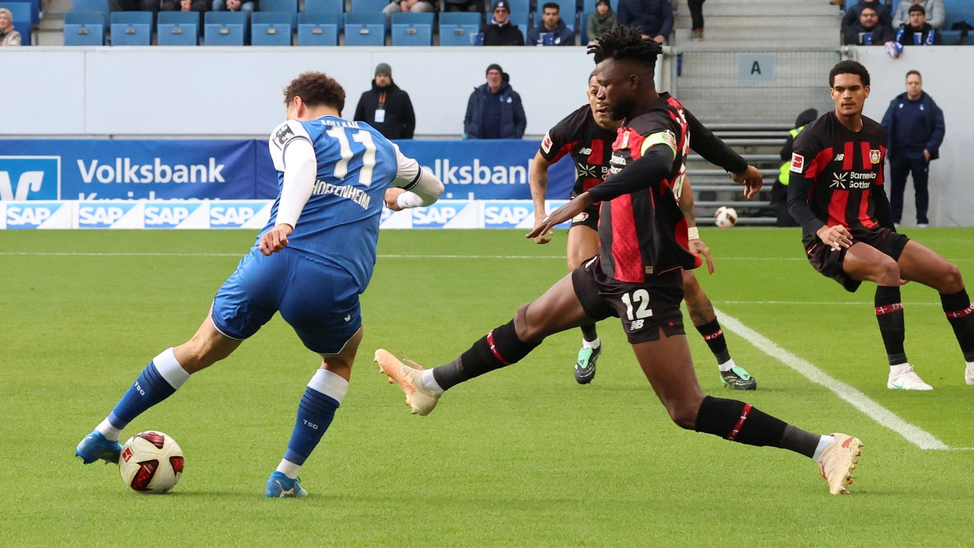 25.10.2026, xrekx, Fussball 1.Bundesliga, TSG 1899 Hoffenheim - Bayer 04 Leverkusen v.l. Fisnik Asllani TSG 1899 Hoffenheim Edmond Tapsoba Bayer 04 Leverkusen Zweikampf, Aktion, action, battle for the ball DFL/DFB REGULATIONS PROHIBIT ANY USE OF PHOTOGRAPHS as IMAGE SEQUENCES and/or QUASI-VIDEO Sinsheim *** October 25, 2026, xrekx, Soccer, Bundesliga 1, TSG 1899 Hoffenheim vs. Bayer 04 Leverkusen, Fisnik Asllani TSG 1899 Hoffenheim vs. Edmond Tapsoba Bayer 04 Leverkusen, tackle, action, battle for the ball. DFL and DFB regulations prohibit any use of photographs as image sequences and/or quasi-video. Sinsheim