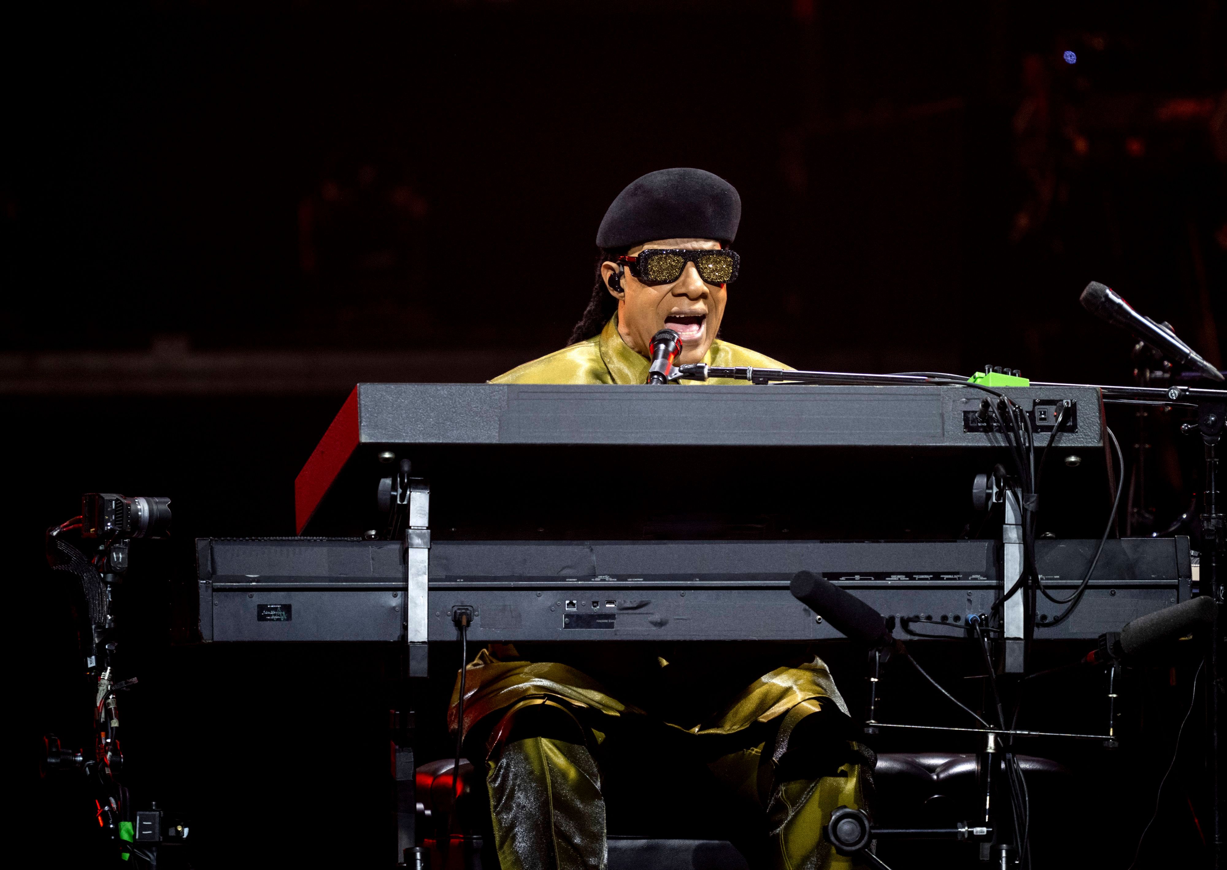 STOCKHOLM, SVERIGE 20261022 Den amerikanska musikern Stevie Wonder spelar pa 3 arena i Stockholm. STOCKHOLM SVERIGE x10430x *** STOCKHOLM, SWEDEN 20261022 American musician Stevie Wonder performs at Arena 3 in Stockholm STOCKHOLM, SWEDEN x10430x PUBLICATIONxNOTxINxDENxNORxSWExFIN Copyright: xChristinexOlsson/TTx STEVIE WONDER KONSERT NaD-dlghicI