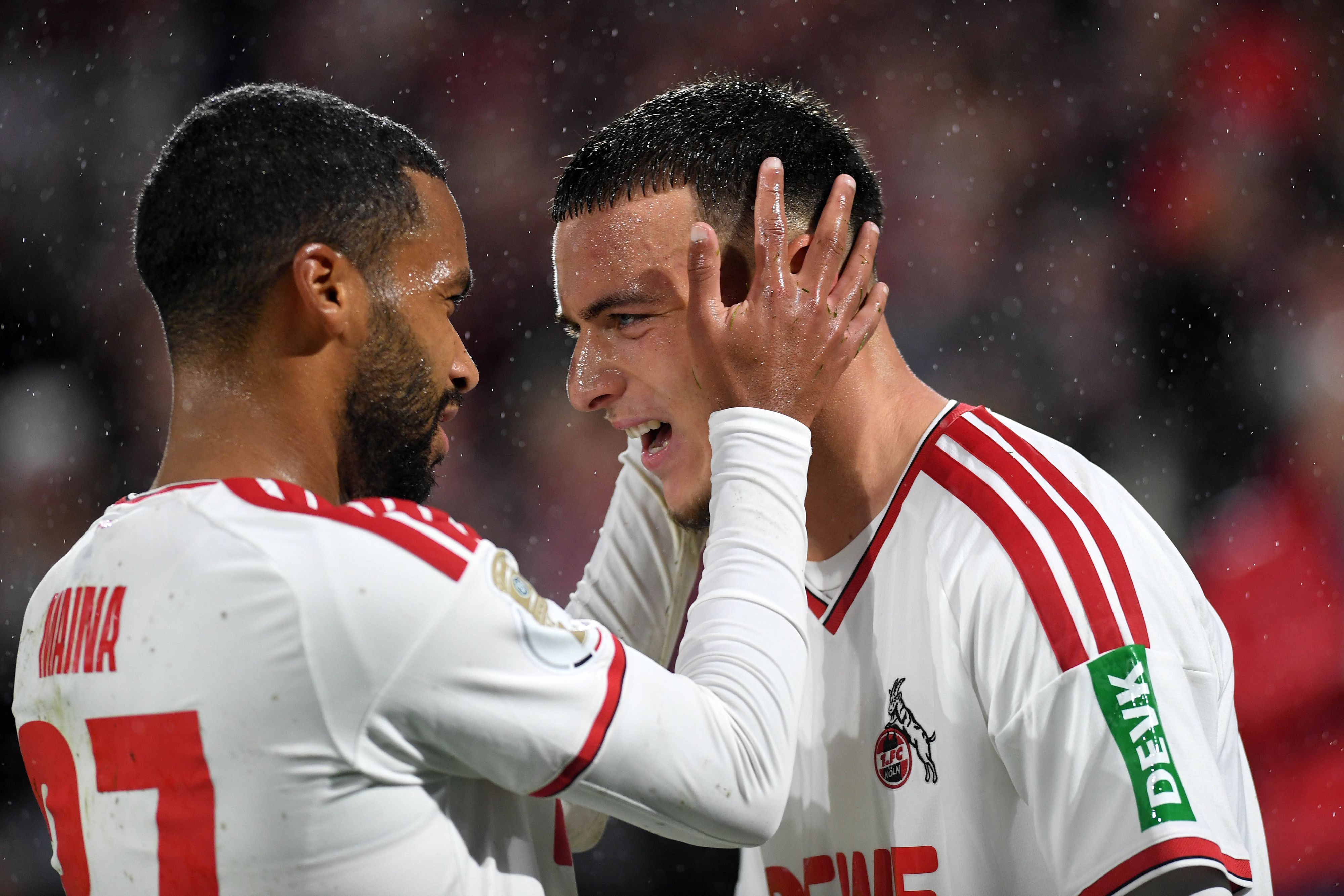Linton Maina und Said El Mala bejubeln das 1:0.