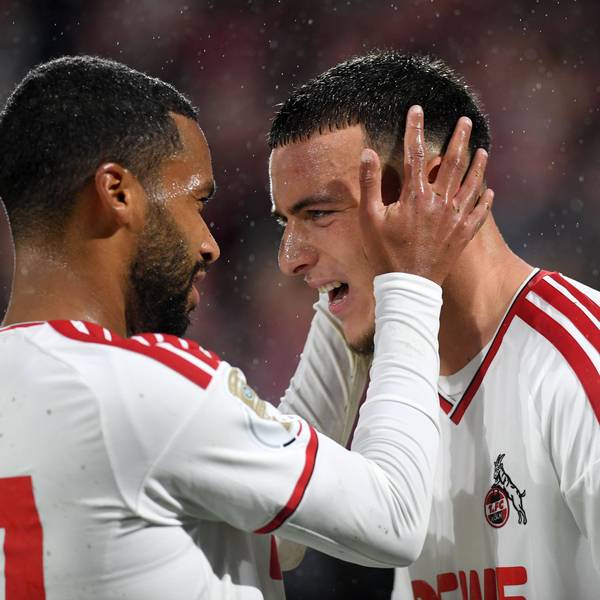 Linton Maina und Said El Mala bejubeln das 1:0.