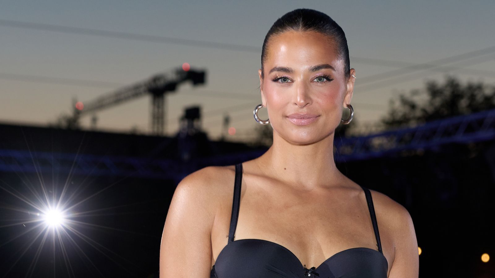 Amira Aly hat in ihrem Podcast „Amira +1“ das Konzept von Kinderinfluencern auf Social-Media kritisiert.  (Bild: 2025 Getty Images/Sebastian Reuter)