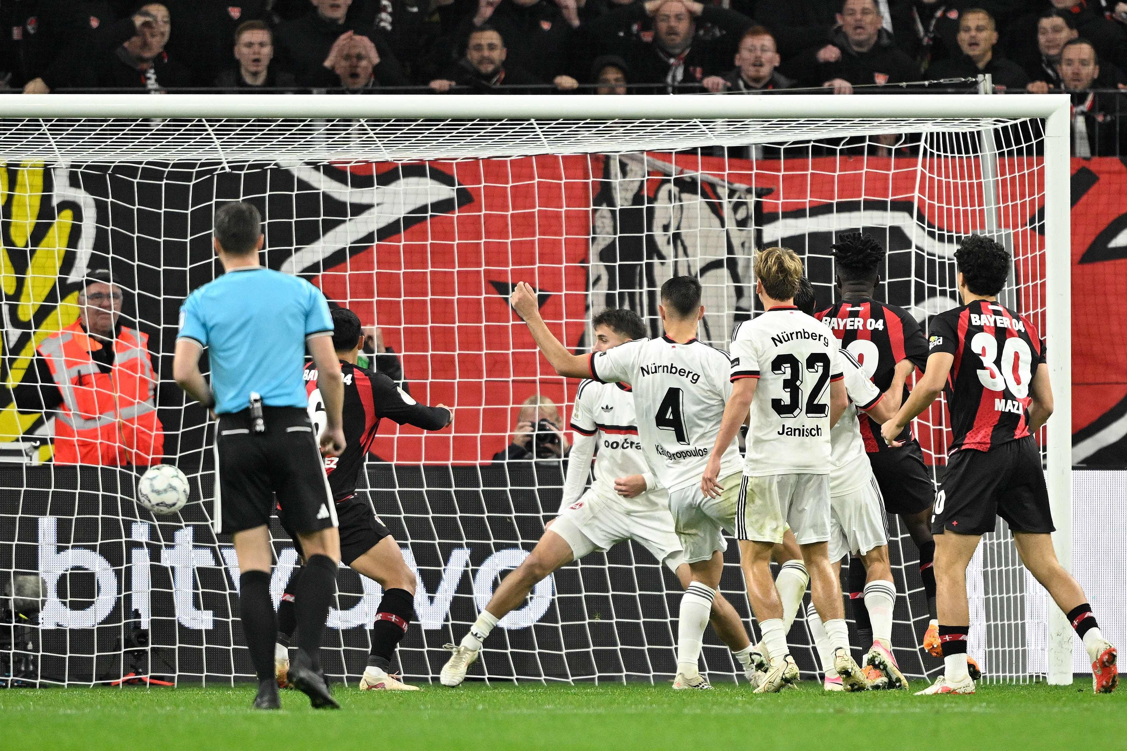 Tor für Bayer Leverkusen im DFB-Pokal gegen Nürnberg.