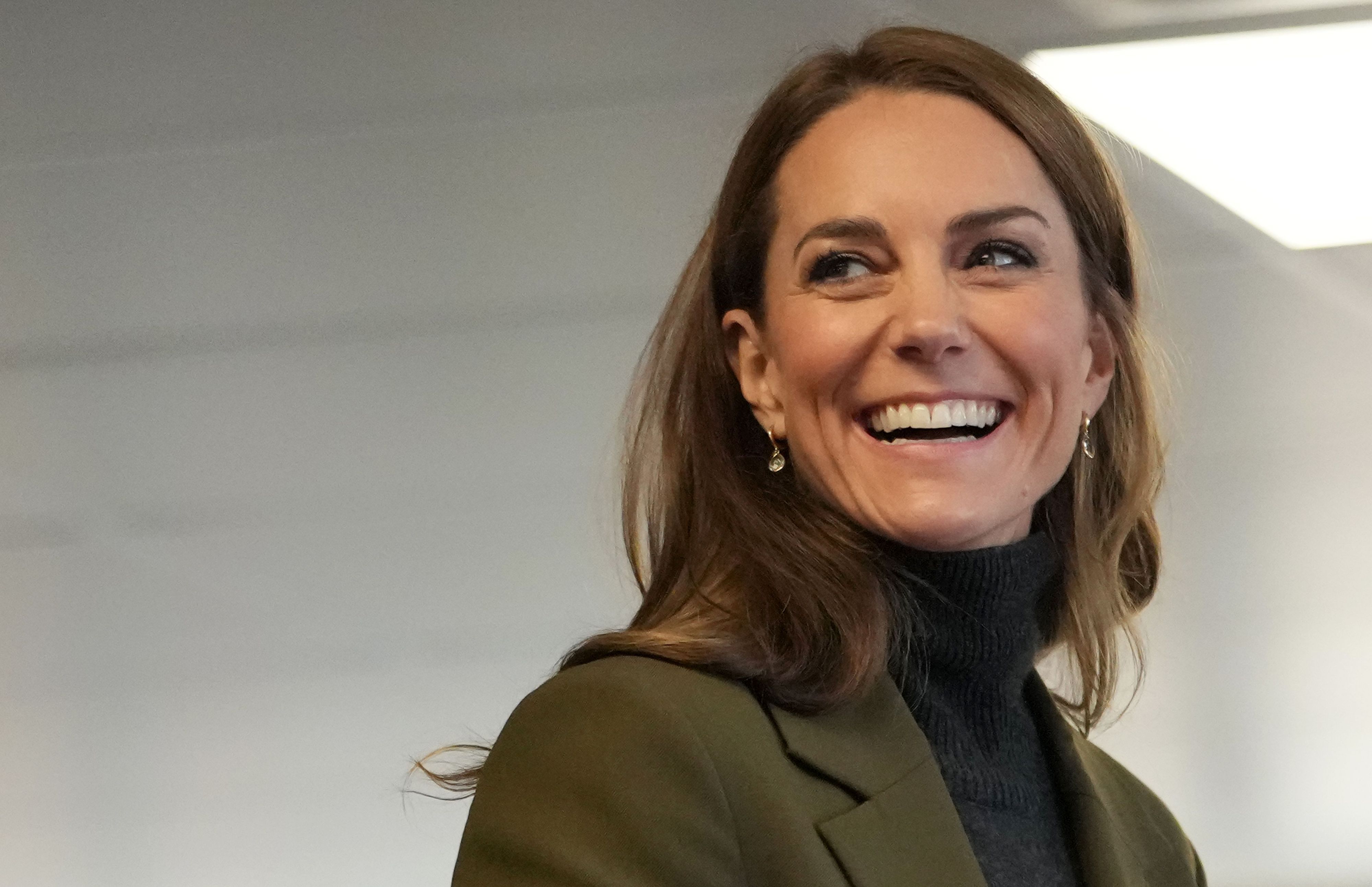 Prinzessin Kate bei einem Besuch im „Cafe 98“, dem Café der East Anglia’s Children’s Hospices (EACH).