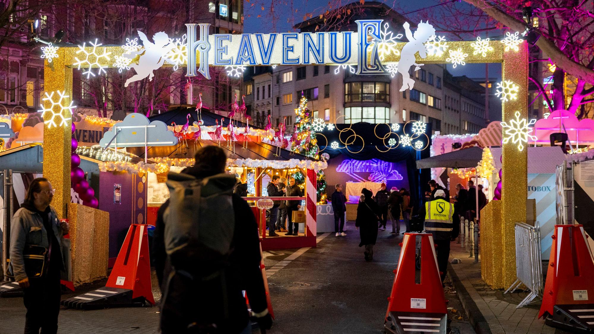 Der Weihnachtsmarkt „Heavenue“ auf dem Friesenplatz