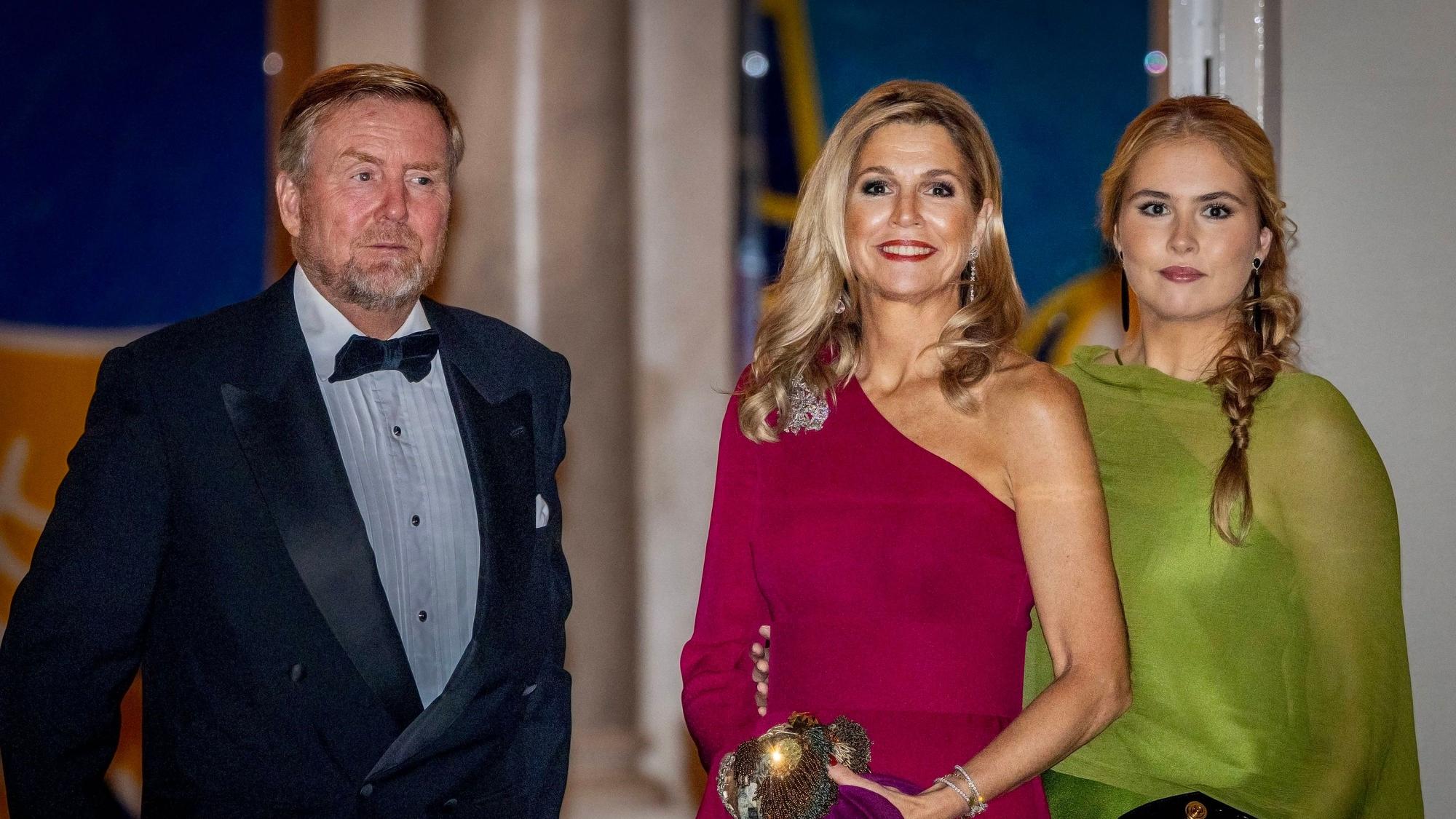 Gemeinsamer Auftritt im Schloss Noordeinde: König Willem-Alexander, Königin Máxima und Kronprinzessin Amalia beim traditionellen Galadinner für den niederländischen Staatsrat.