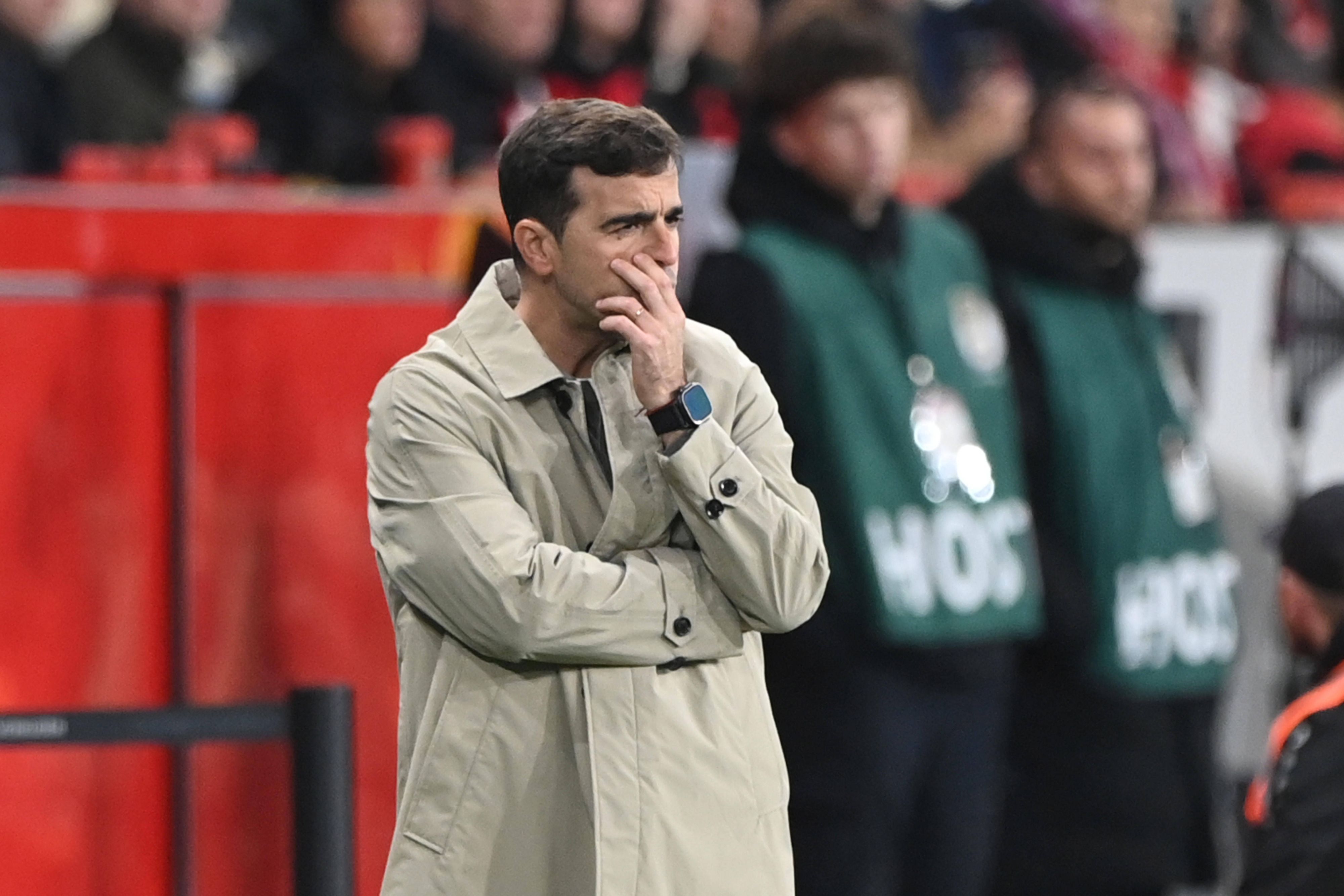 Trainer Carles MARTINEZ LEV beobachtet das Spiel Bayer Leverkusen LEV - 1. FC Nuernberg N 5-2 Fussball, DFB Pokal, 2. Runde, 2. Hauptrunde, am 28.10.2026 in der Bayarena Leverkusen/Deutschland. DFL regulations prohibit any use of photographs as image sequences and/or quasi-video *** Coach Carles MARTINEZ LEV watches the match between Bayer Leverkusen LEV and 1. FC Nuremberg N, 52, soccer, DFB Cup, Round 2, Main Round 2, on October 28, 2026, at the BayArena in Leverkusen, Germany. DFL regulations prohibit any use of photographs as image sequences and/or quasi-video.