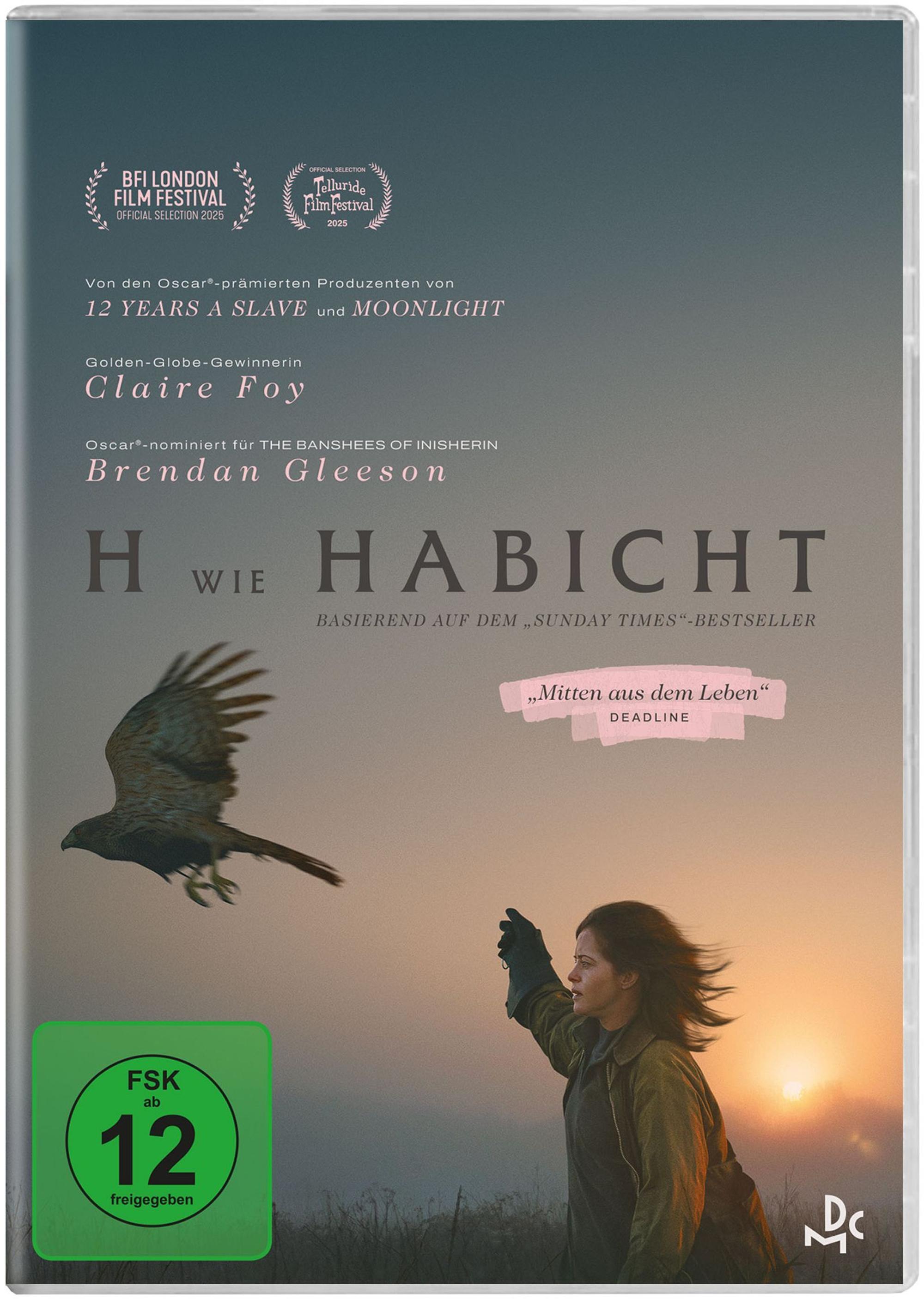 „H wie Habicht“ erzählt die wahre Geschichte einer Frau, die sich zur Trauerbewältigung einen Greifvogel zulegt. (Bild: Leonine/DCM)
