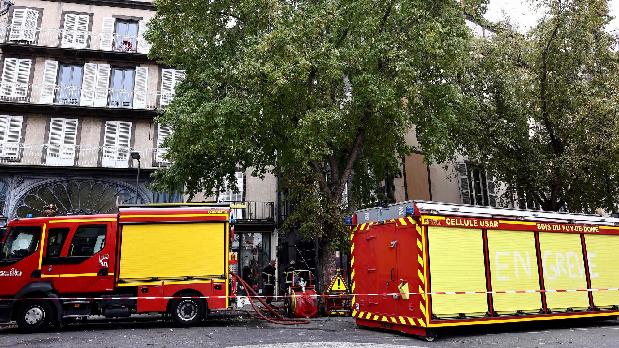 Einsatz der Feuerwehr nach einem tödlichen Brand.