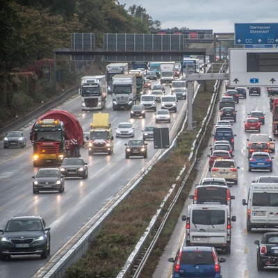 autobahn-autoverkehr_RLE_leverkusen_10212021ALF_2445