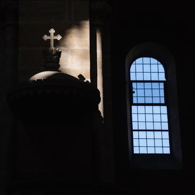 kirche_dunkel_missbrauch