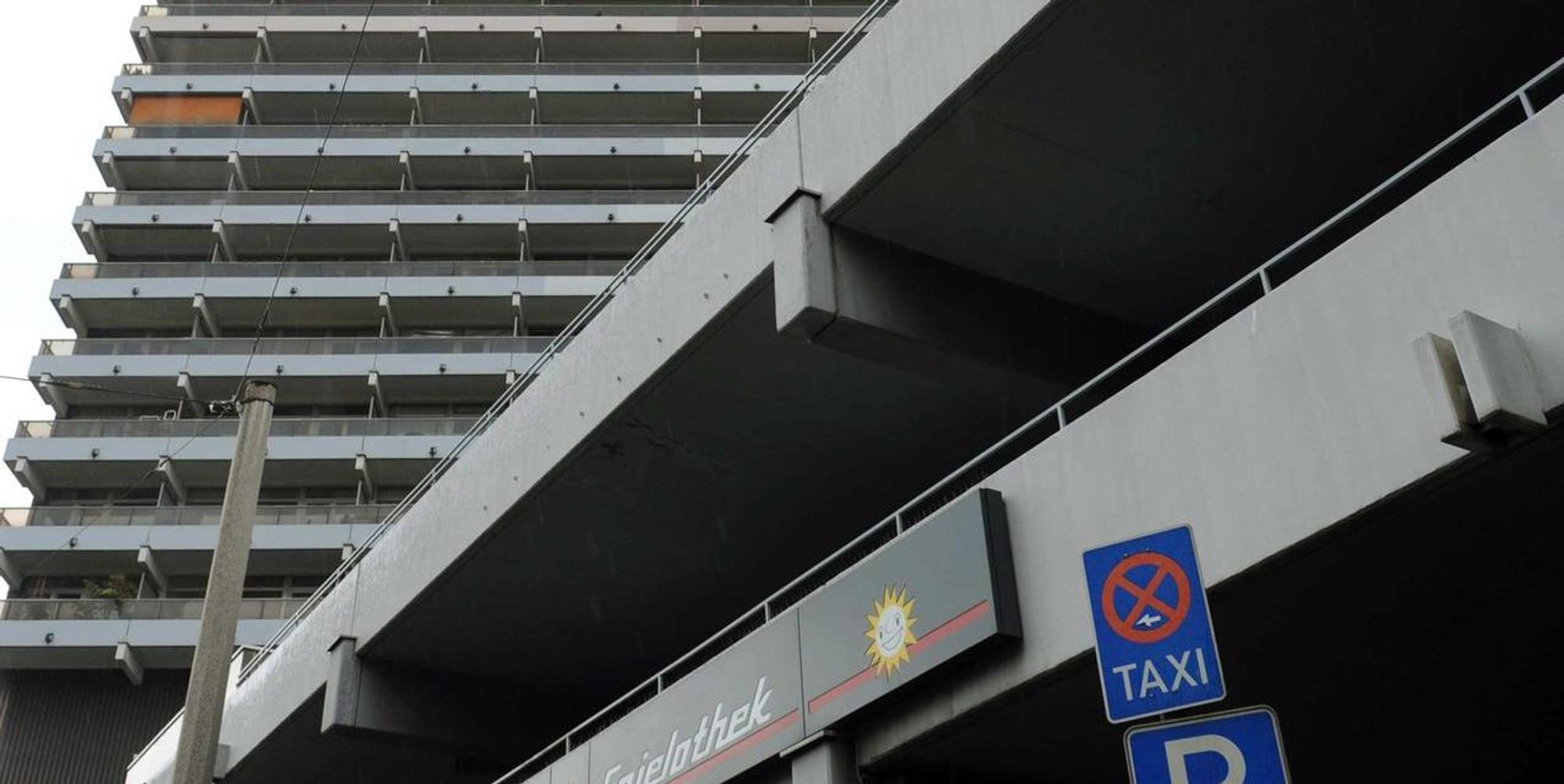 Kölner Uni-Center Rako (1)