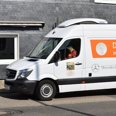 20220323_OWN_Wipperfuerther Tafel_KLEINBUS_AUSLIEFERUNGSFAHRZEUG_OWL_5728--X