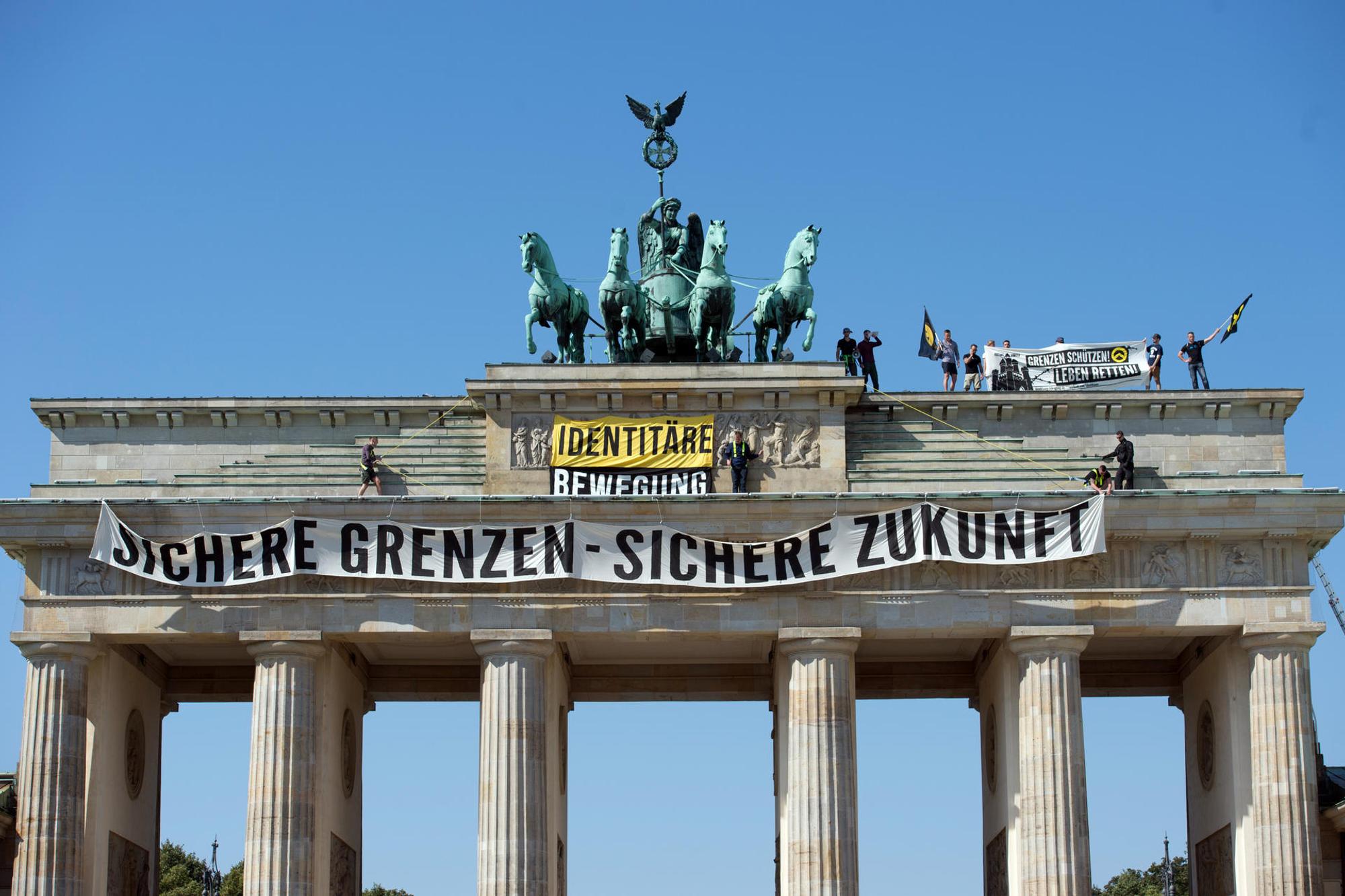 Identitäre Bewegung Brandenurger Tor