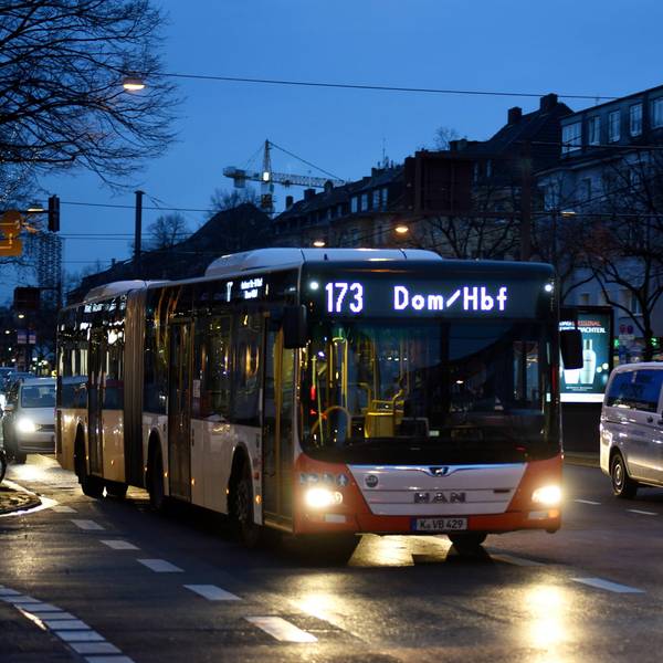 161219Express-Bus30