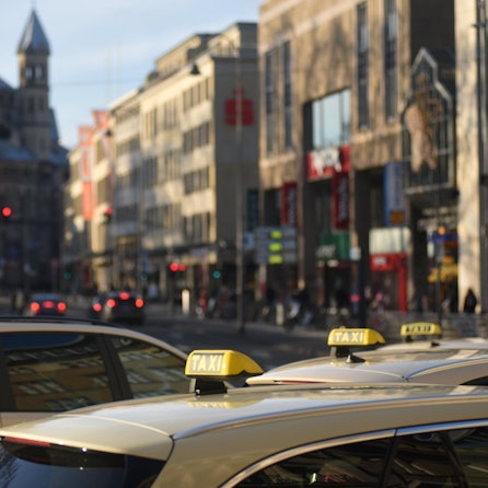 Taxifahrer am Neumarkt