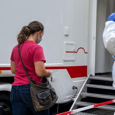 Corona Testzentrum Flughafen