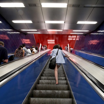 Rolltreppe_Symbolbild_dpa