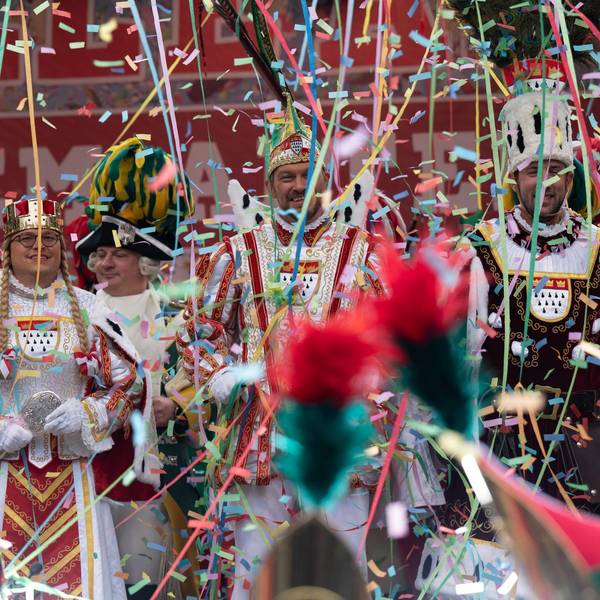 Weiberfastnacht Dreigestirn