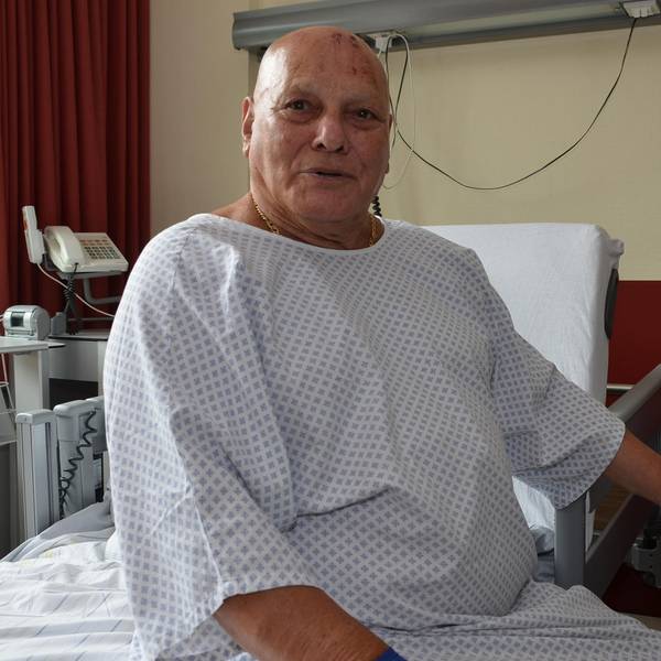 Alle Wege führen nach Rom, nur hat Luigi Rimonti leider das falsche erwischt. Nämlich die kleine Ortschaft Rom in der oberbergischen Gemeinde Morsbach. Nach einem Unfall dort wurde er ins Waldbröler Kreiskrankenhaus eingeliefert. Unser Foto zeigt ihn im Krankenbett.