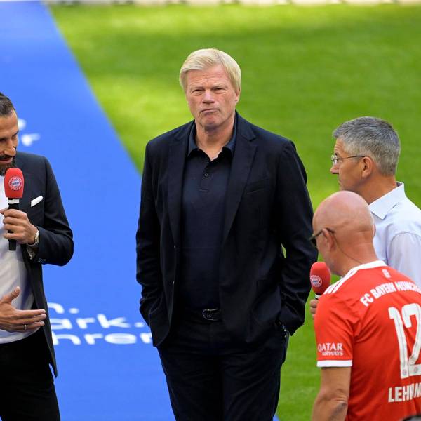 Kahn bei Teampräsentation