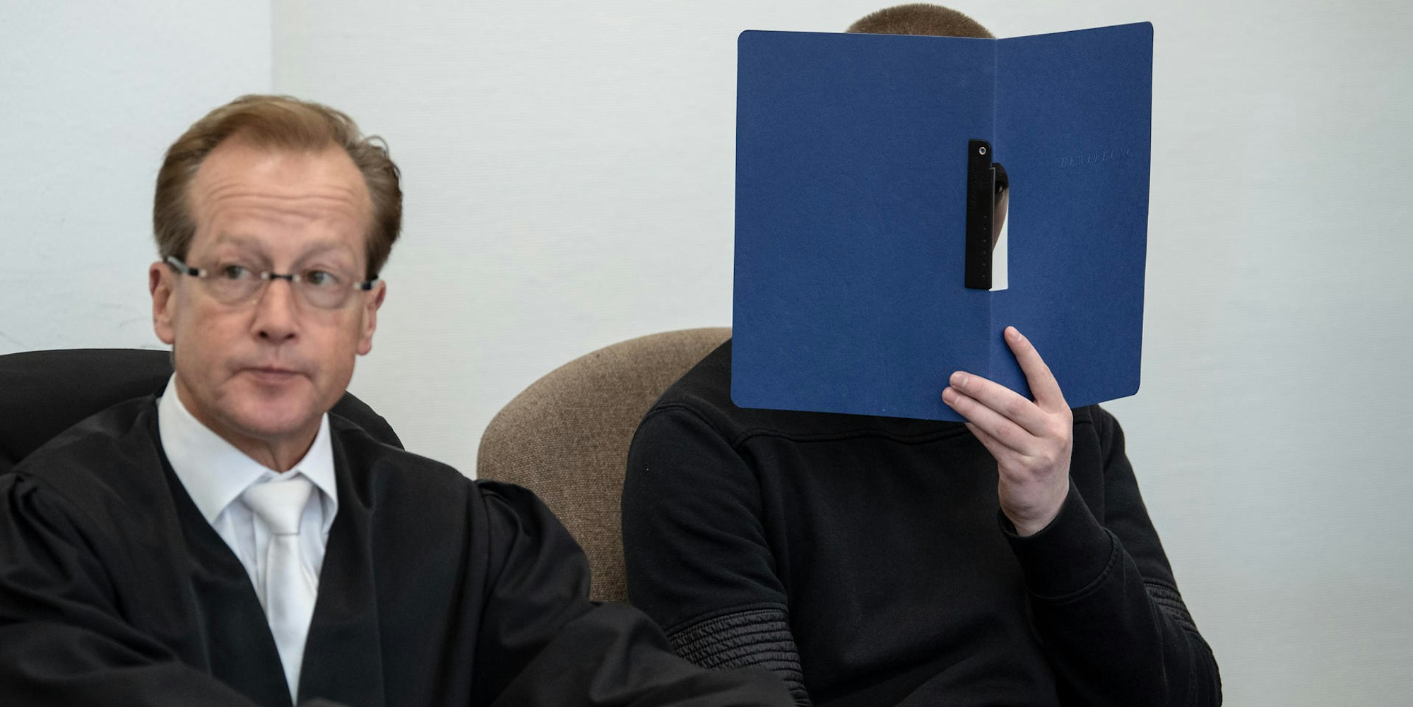 Gericht Enkel tötet Oma