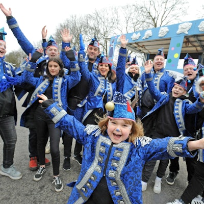 wu-bluetensamstagszug_(1)