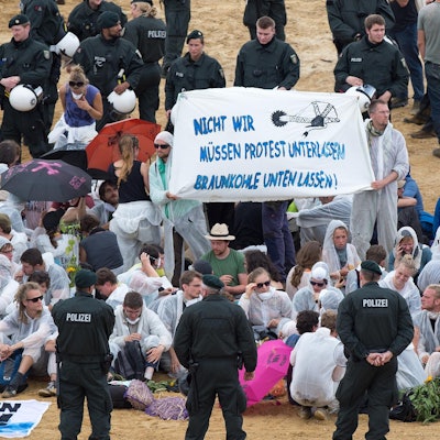 Braunkohlegegner dpa