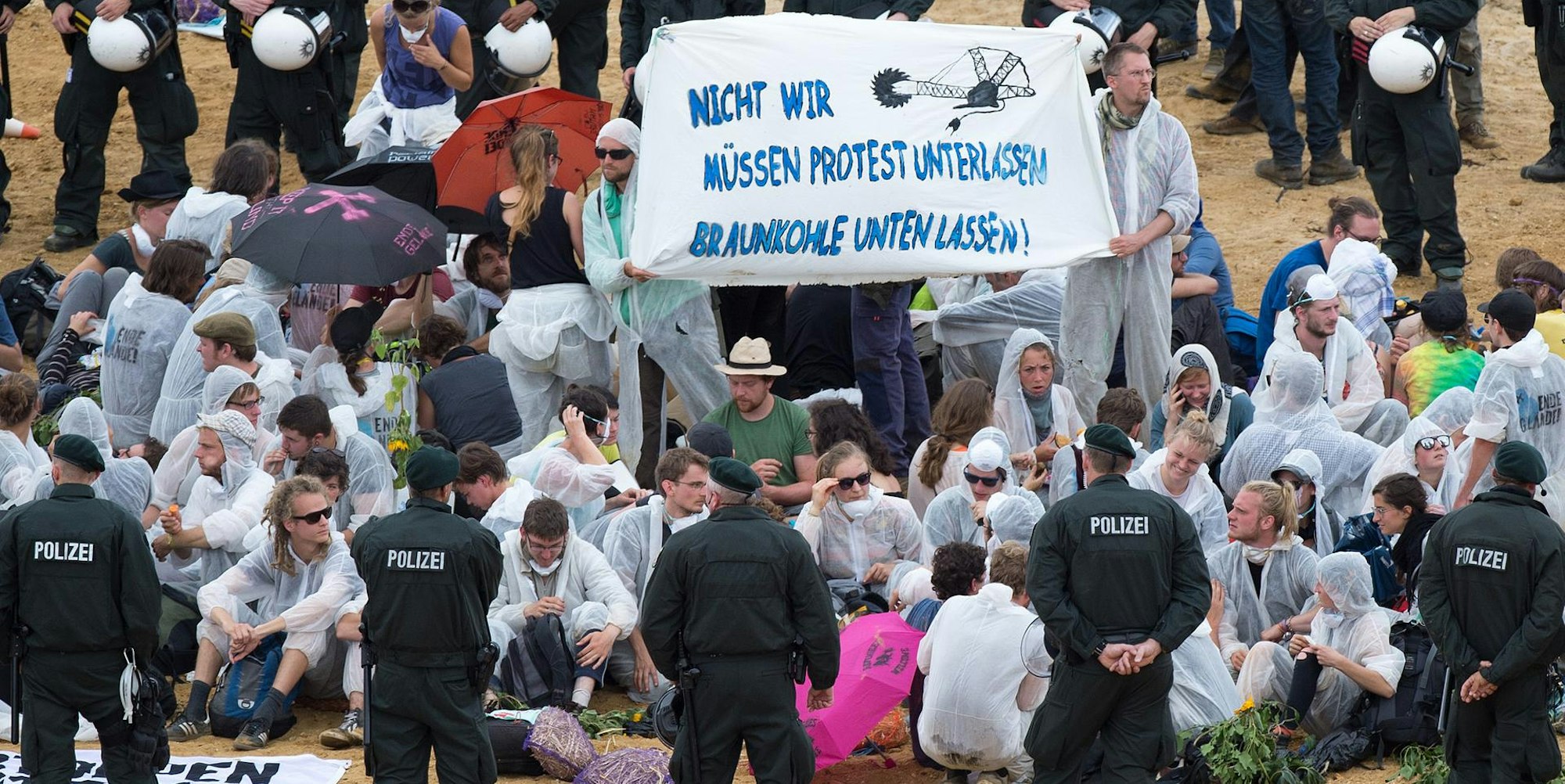 Braunkohlegegner dpa