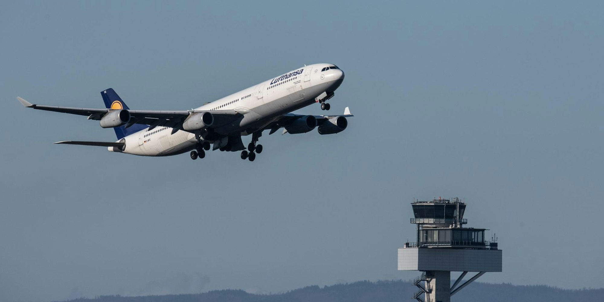Passagiermaschine Flughafen Fran