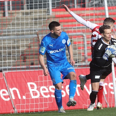 03203719-4A3D-4A3F-B3FA-D1DD2A771A5A