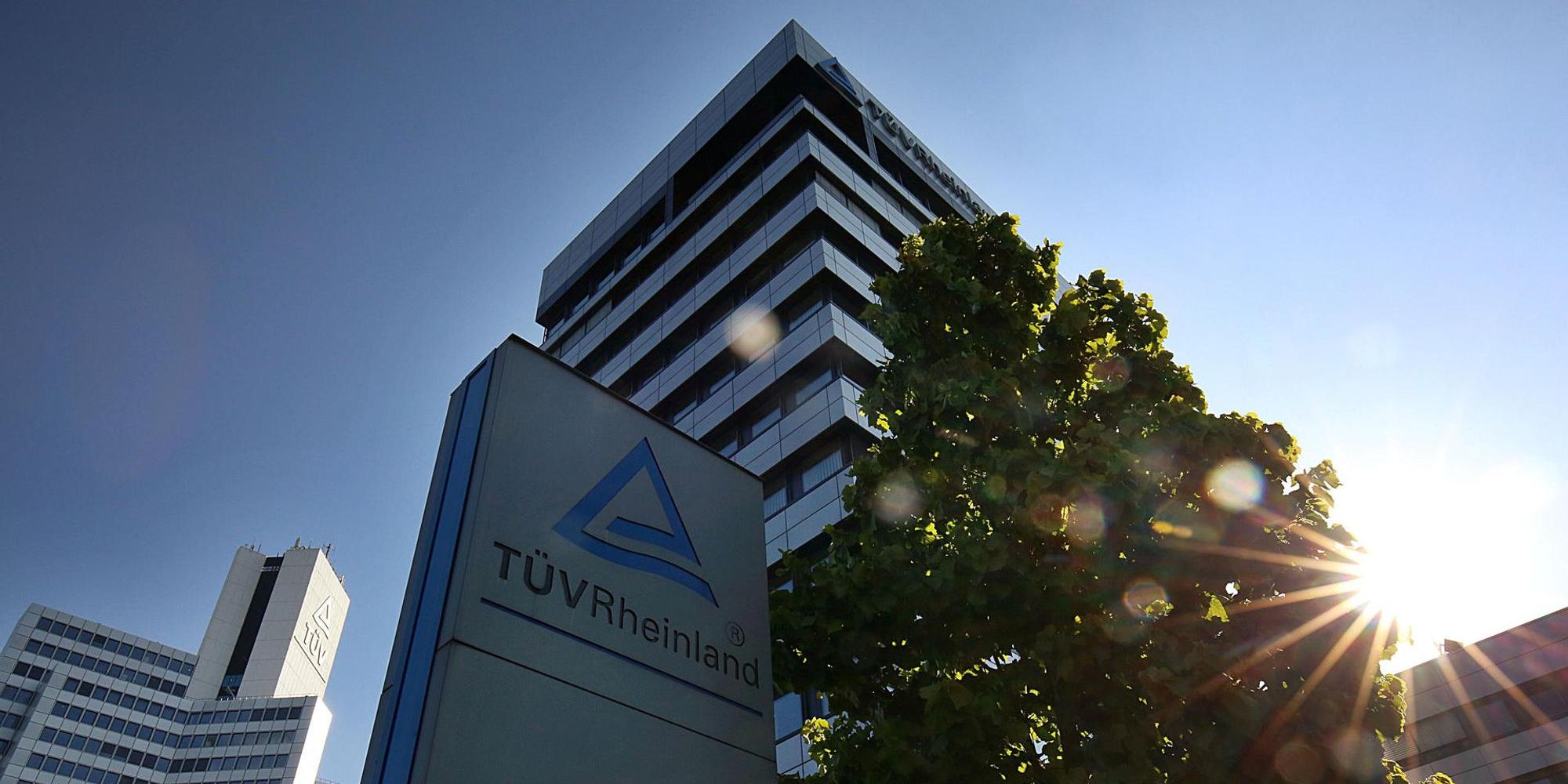TUeV_Rheinland_53249836