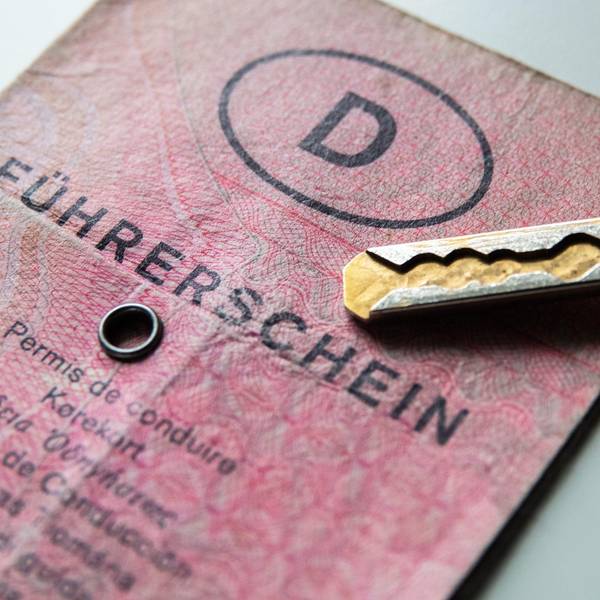 Alter Führerschein Symbol 140222