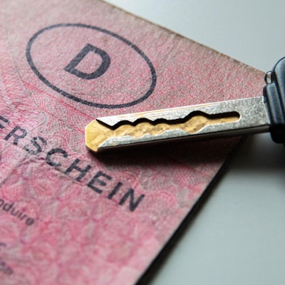Alter Führerschein Symbol 140222