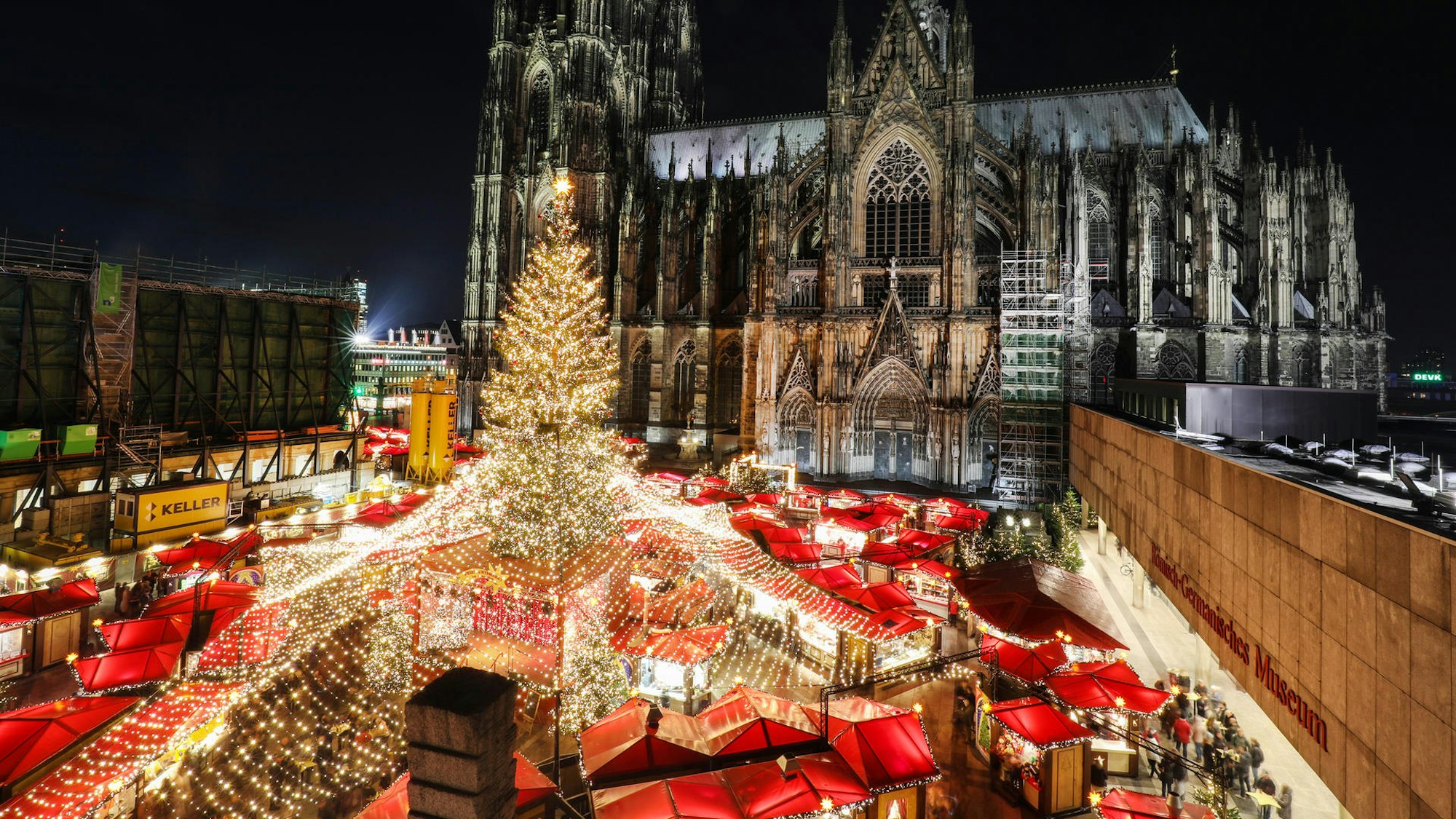 Weihnachtsmarkt am Dom.