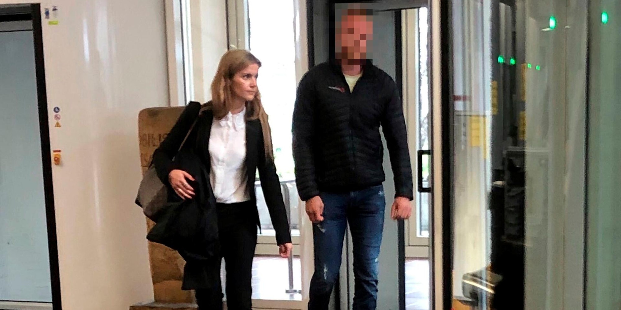 Gericht Fliesenleger